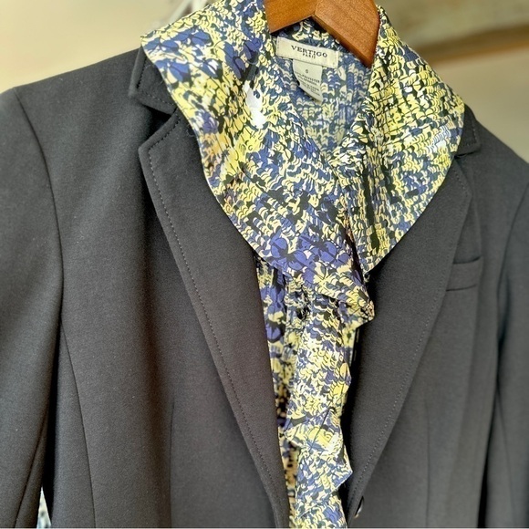 Talbots fitted blazer, single breasted, in a stretch fabric blend, lined - Picture 12 of 13